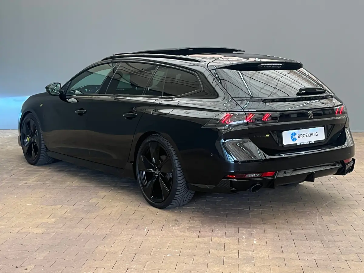1.6 HYbrid 360 PSE 360PK!! | Panoramadak | Elek. Stoel met Massage | Alcantara | Stoelverwarming | Camera Rondom  | Achteruitrijcamera | Apple Carplay/Android Auto|telefoonintegratie premium