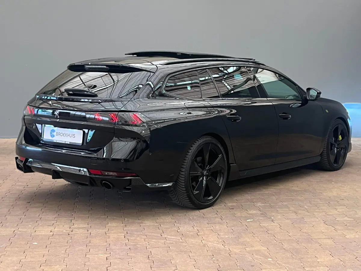 1.6 HYbrid 360 PSE 360PK!! | Panoramadak | Elek. Stoel met Massage | Alcantara | Stoelverwarming | Camera Rondom  | Achteruitrijcamera | Apple Carplay/Android Auto|telefoonintegratie premium