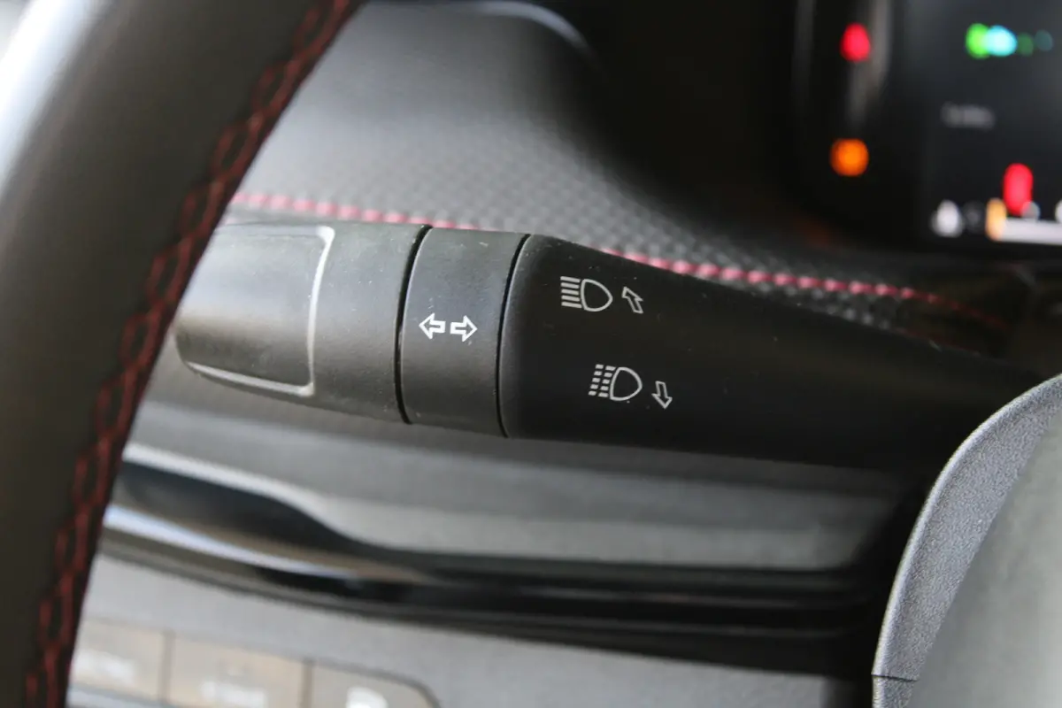 4xe 240 Plug-in Hybrid Trailhawk | SOH 93% | Trail rated | Navigatie | Cruise control adaptief | Camera | Dakrails |