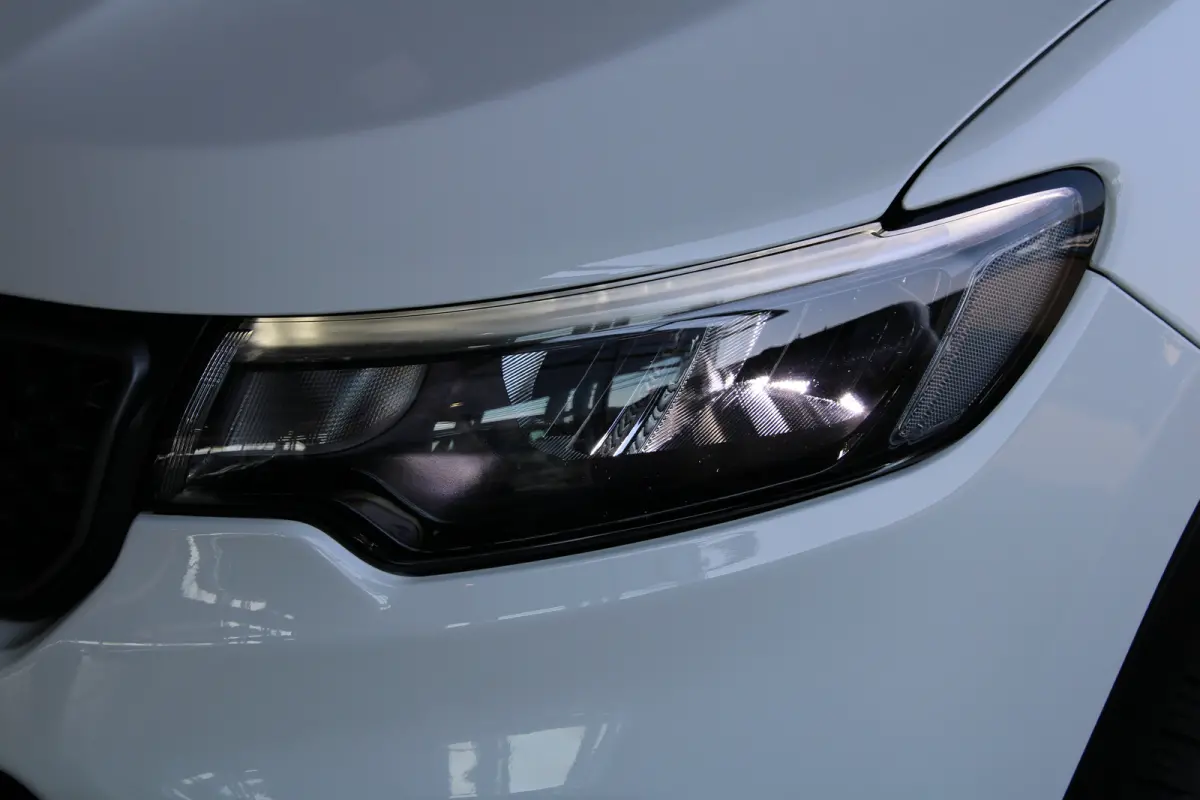 4xe 240 Plug-in Hybrid Trailhawk | SOH 93% | Trail rated | Navigatie | Cruise control adaptief | Camera | Dakrails |