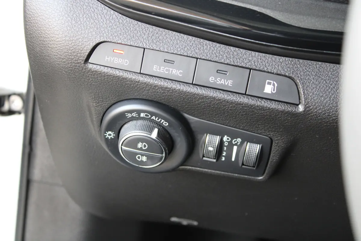 4xe 240 Plug-in Hybrid Trailhawk | SOH 93% | Trail rated | Navigatie | Cruise control adaptief | Camera | Dakrails |