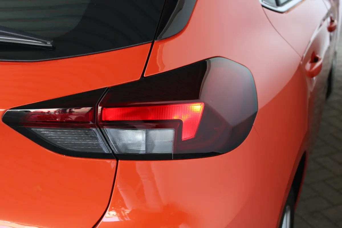 1.2 Elegance | Keyless start | Groot scherm | Parkeercamera | Keyless entry |