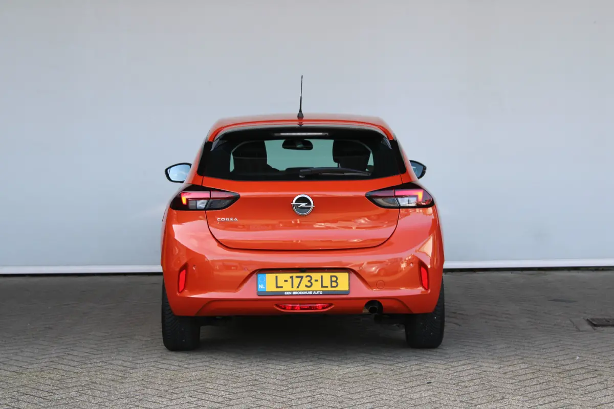 1.2 Elegance | Keyless start | Groot scherm | Parkeercamera | Keyless entry |