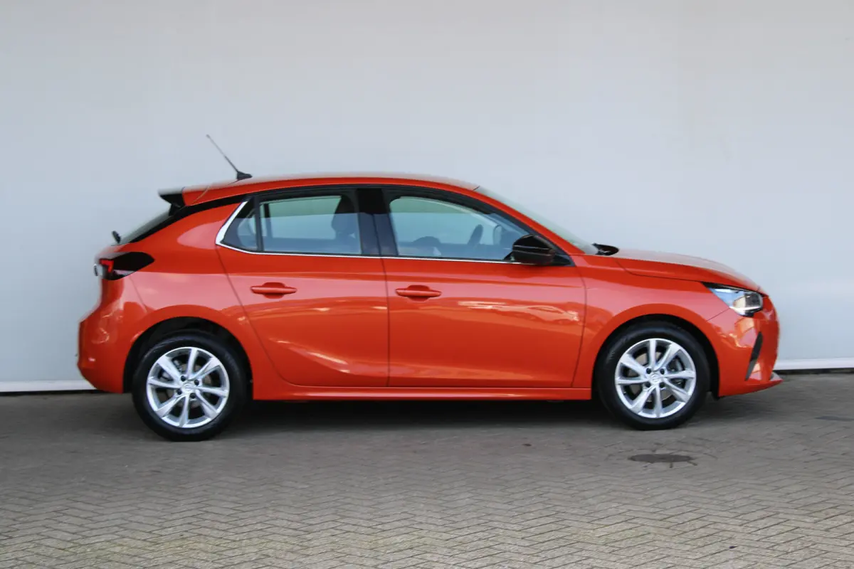 1.2 Elegance | Keyless start | Groot scherm | Parkeercamera | Keyless entry |