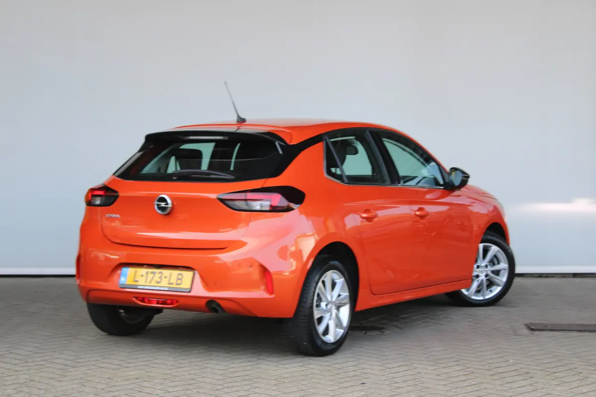 1.2 Elegance | Keyless start | Groot scherm | Parkeercamera | Keyless entry |