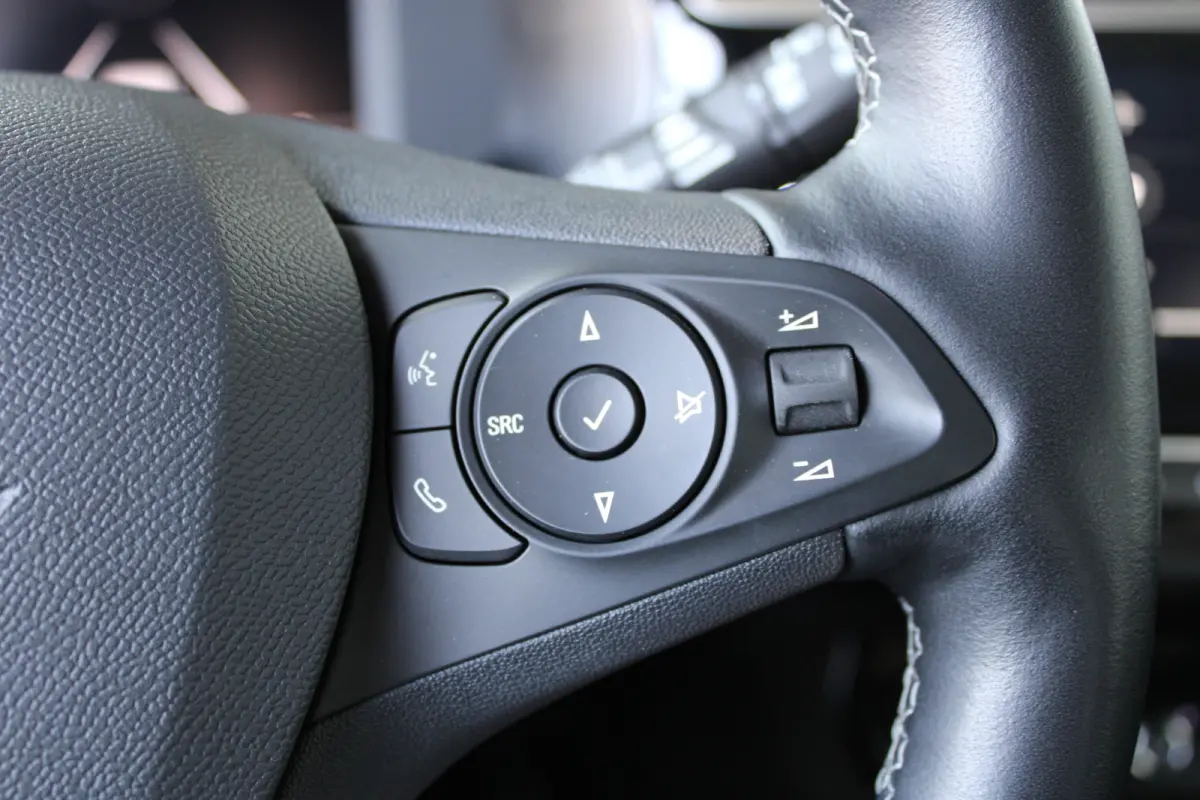 1.2 Elegance | Keyless start | Groot scherm | Parkeercamera | Keyless entry |