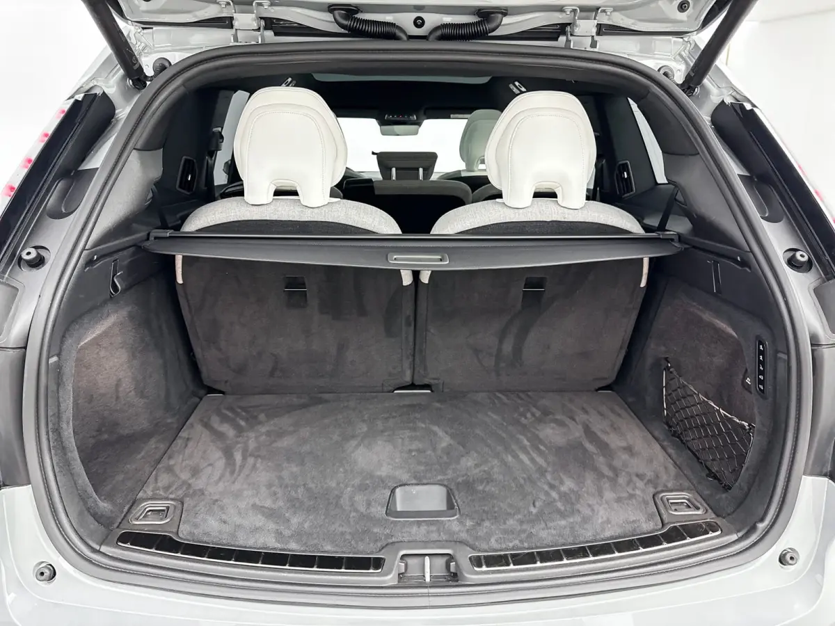 Twin Motor Performance Ultra 111kWh | NEW Core Computer | 22" | Luchtvering | Pilot Assist Pack | Trekhaak | Climate Pack | Getint glas | Massage stoelen | Head-up | Bose Audio | Matrix LED 