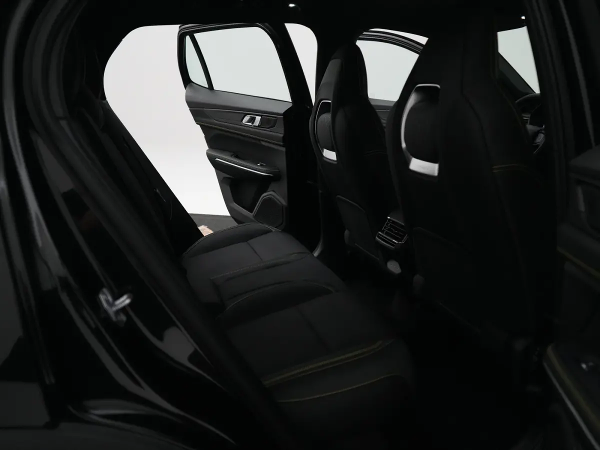 1.5 Core 48 maanden garantie | Standkachel | Camera | Adaptive Cruise | Carplay | Stoelverwarming