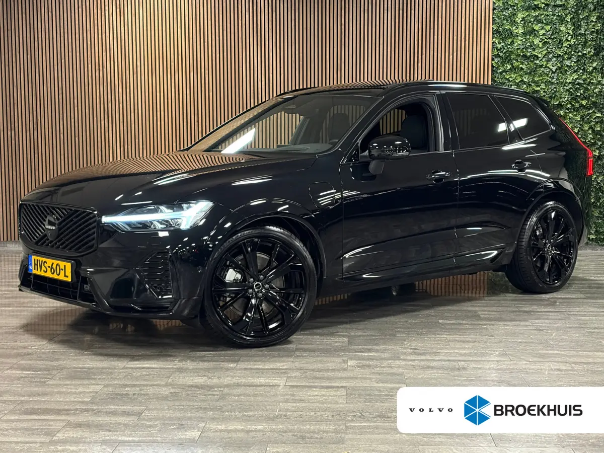 T6 AWD Recharge Ultra Black Edition | MY26 | Luchtvering | Trekhaak | 360 Camera | Head-Up Display | Harman Kardon | Adaptieve Cruise Control | Stoelverwarming voor+achter | Stuurwielverwarm