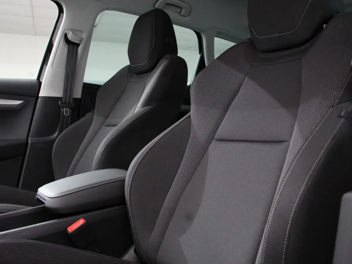 1.5 TSI 150pk DSG ACT Selection DEMO ! Navigatie Apple Carplay/Android Auto Camera Parkeer sensoren Adaptieve Cruise Control Lichtmetalen Velgen Digitale Cockpit