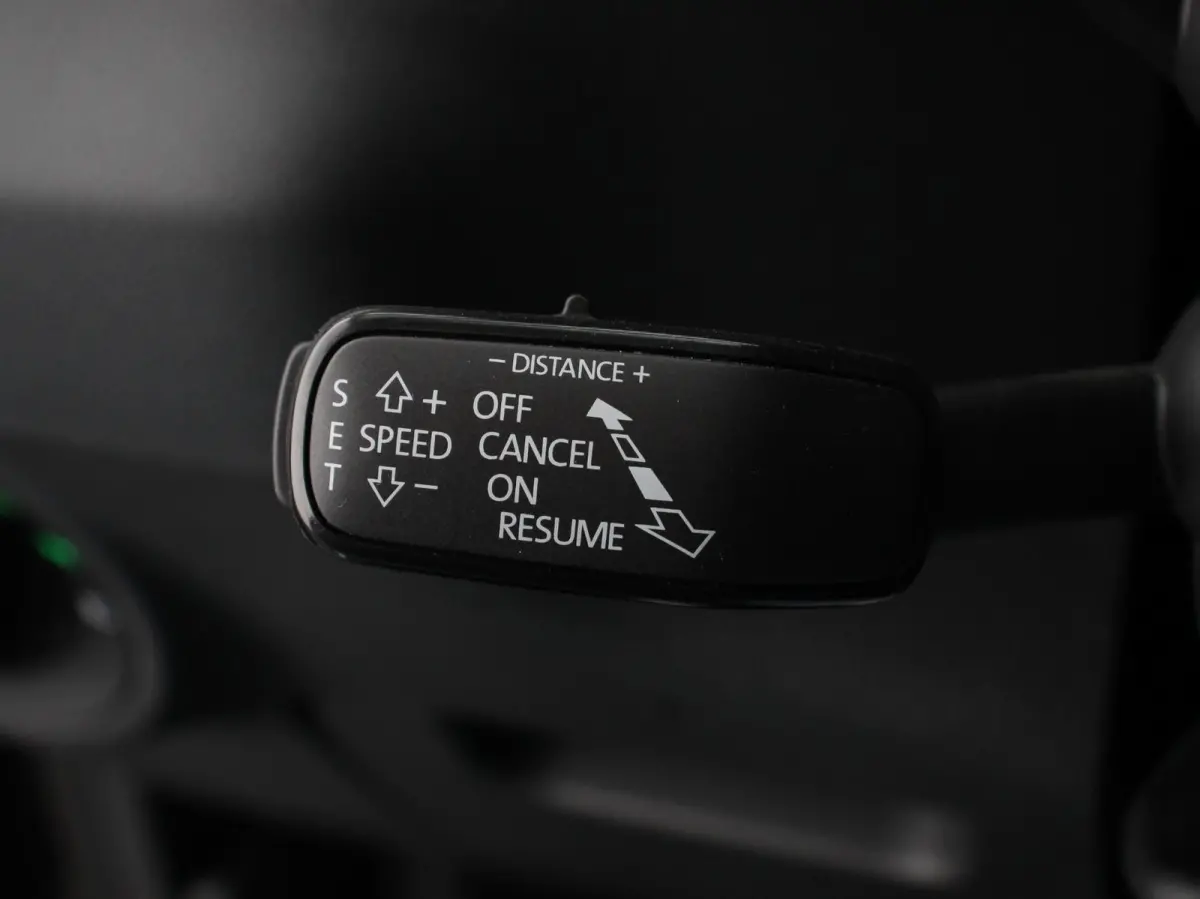 1.5 TSI 150pk DSG ACT Selection DEMO ! Navigatie Apple Carplay/Android Auto Camera Parkeer sensoren Adaptieve Cruise Control Lichtmetalen Velgen Digitale Cockpit