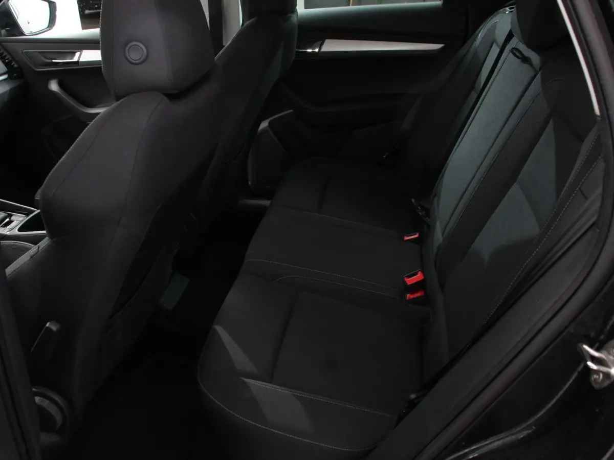 1.5 TSI 150pk DSG ACT Selection DEMO ! Navigatie Apple Carplay/Android Auto Camera Parkeer sensoren Adaptieve Cruise Control Lichtmetalen Velgen Digitale Cockpit