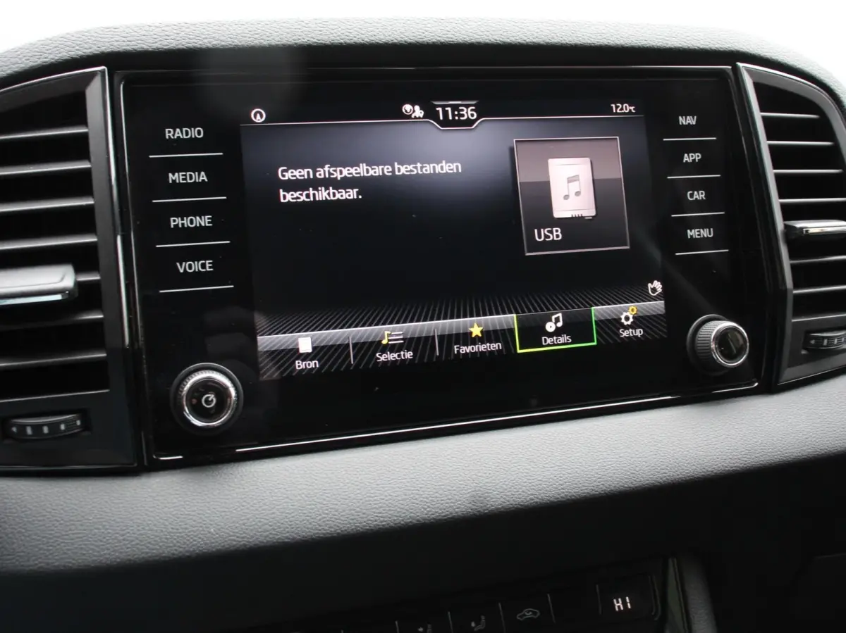 1.5 TSI 150pk DSG ACT Selection DEMO ! Navigatie Apple Carplay/Android Auto Camera Parkeer sensoren Adaptieve Cruise Control Lichtmetalen Velgen Digitale Cockpit