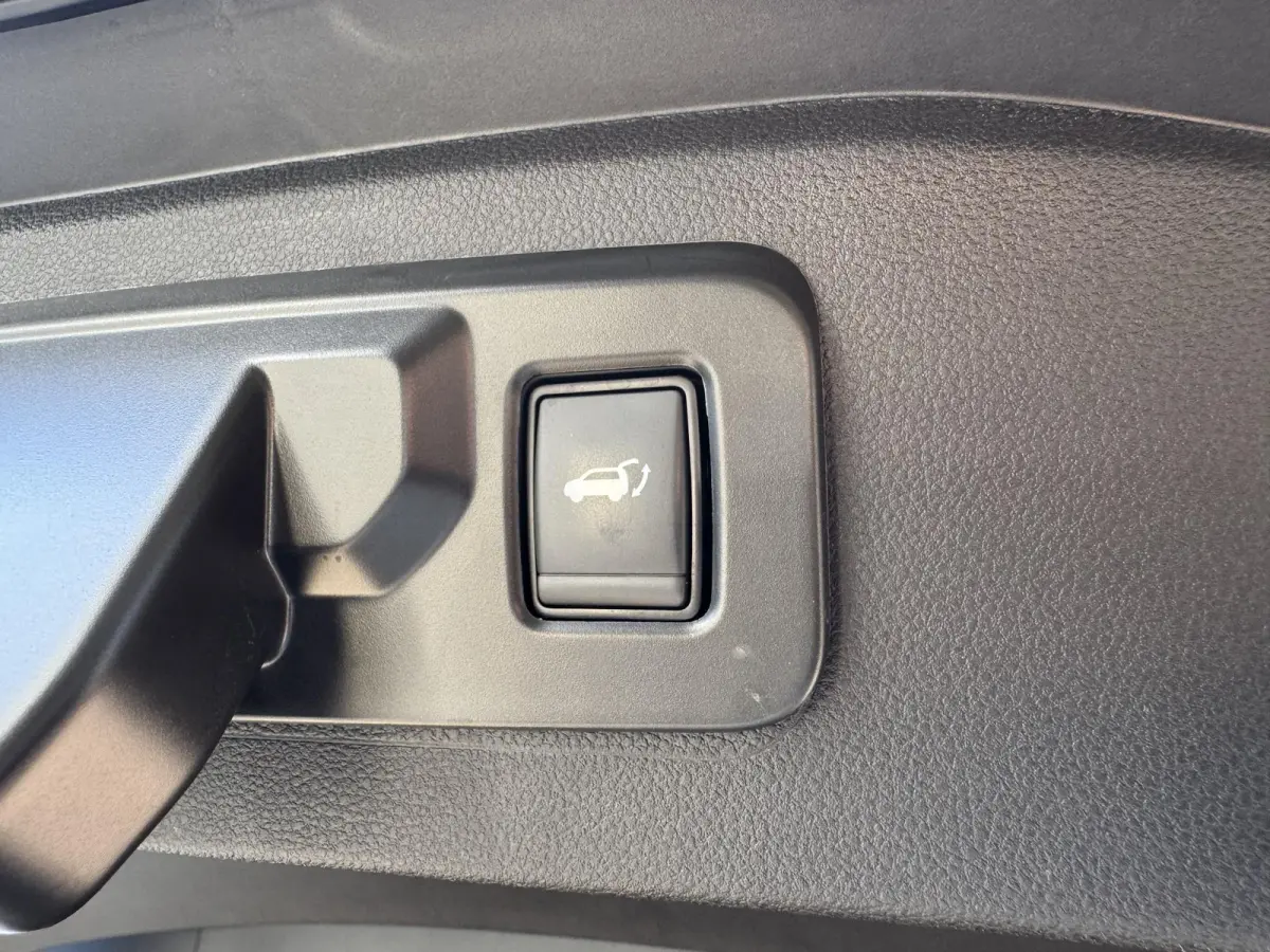 E-Tech full hybrid 200 esprit Alpine 7P