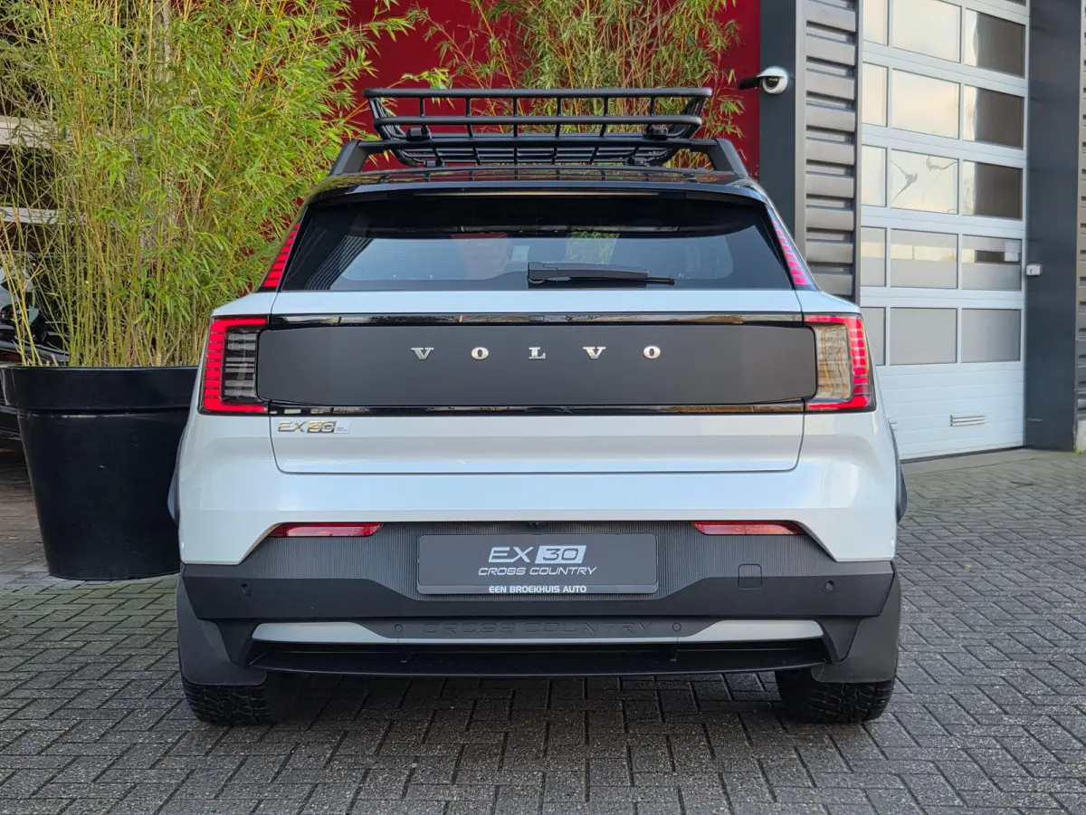 Twin Motor Performance Ultra 69 kWh | Full Option! | Pilot Assist | Panoramadak | 360 Camera | Harman/Kardon
