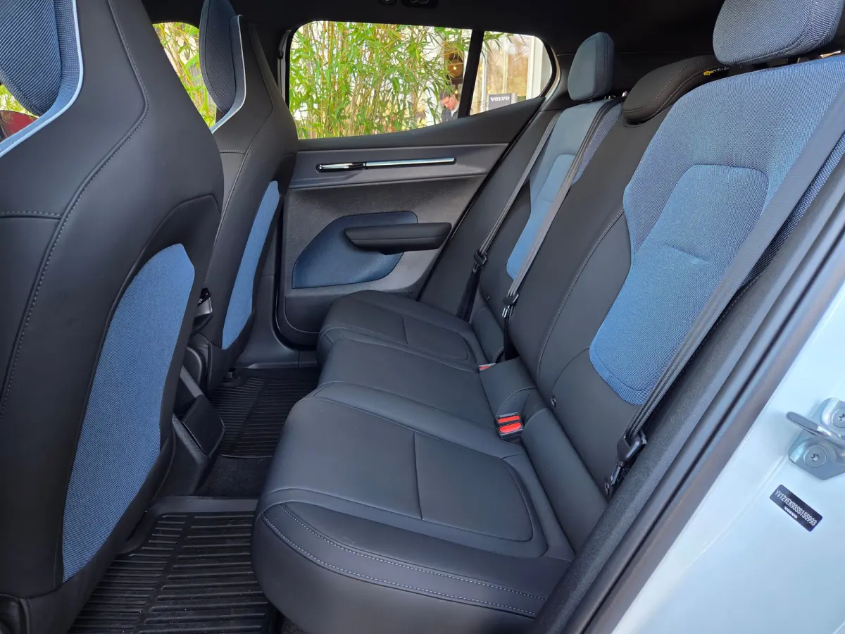 Twin Motor Performance Ultra 69 kWh | Full Option! | Pilot Assist | Panoramadak | 360 Camera | Harman/Kardon