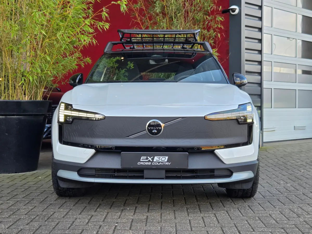 Twin Motor Performance Ultra 69 kWh | Full Option! | Pilot Assist | Panoramadak | 360 Camera | Harman/Kardon