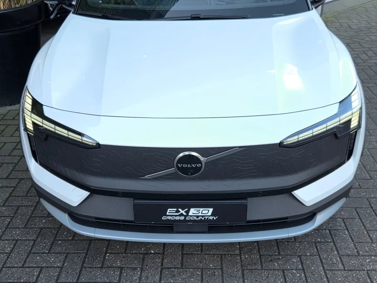 Twin Motor Performance Ultra 69 kWh | Full Option! | Pilot Assist | Panoramadak | 360 Camera | Harman/Kardon