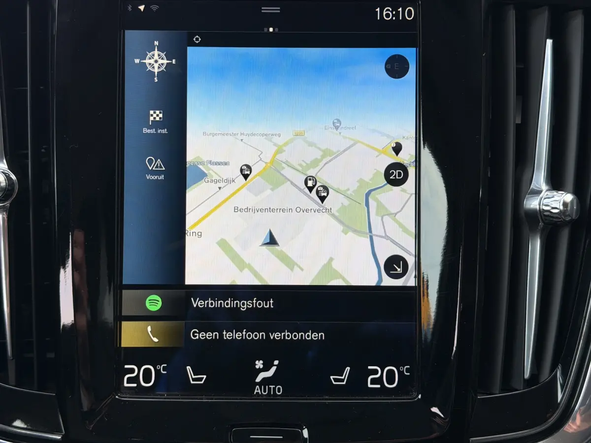 D3 Momentum+ | Leder | Adaptive Cruise | Blis | | Apple Carplay/Android Auto|telefoonintegratie premium | Audio-navigatie full map + hard disk | Buitenspiegel(s) automatisch dimmend