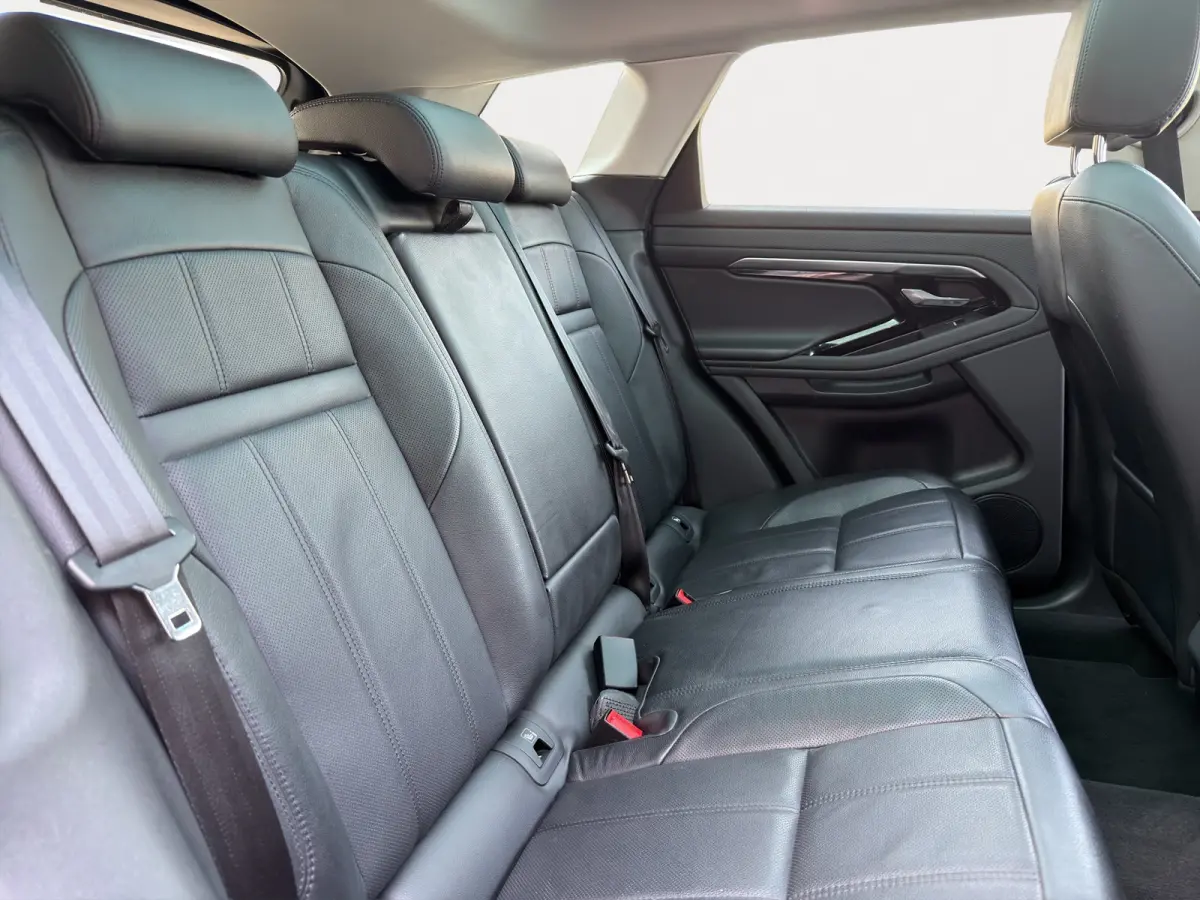 1.5 P300e AWD SE 309 PK Panoramadak | Volleder | 360 Camera | Elektrische stoel | | 18" Velgen | Apple Carplay/Android Auto|telefoonintegratie premium | Cruise control