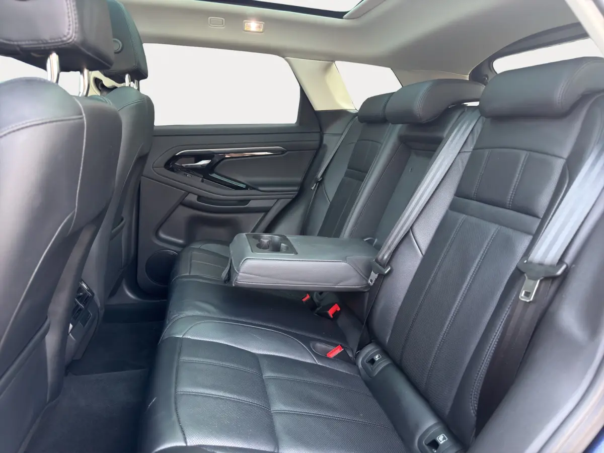 1.5 P300e AWD SE 309 PK Panoramadak | Volleder | 360 Camera | Elektrische stoel | | 18" Velgen | Apple Carplay/Android Auto|telefoonintegratie premium | Cruise control