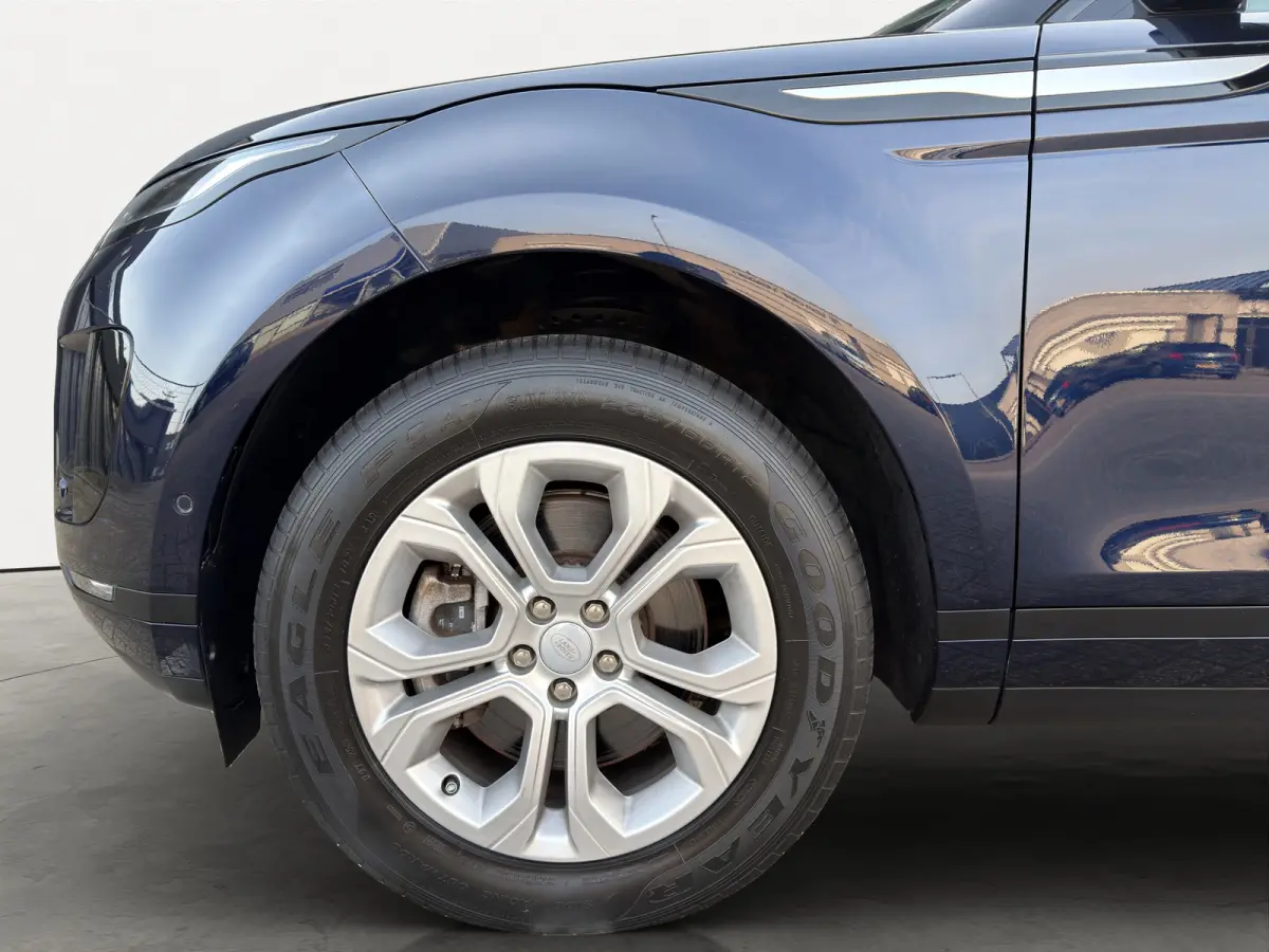 1.5 P300e AWD SE 309 PK Panoramadak | Volleder | 360 Camera | Elektrische stoel | | 18" Velgen | Apple Carplay/Android Auto|telefoonintegratie premium | Cruise control