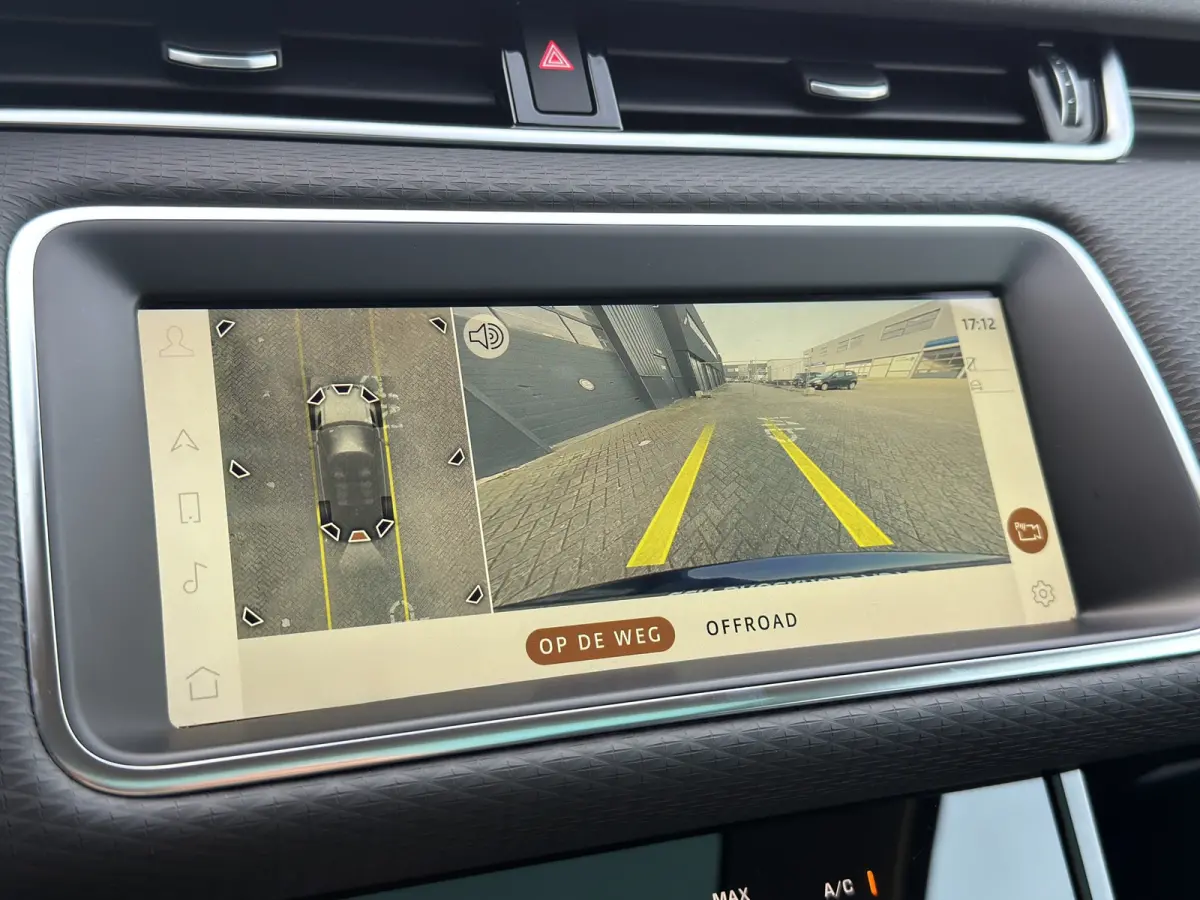 1.5 P300e AWD SE 309 PK Panoramadak | Volleder | 360 Camera | Elektrische stoel | | 18" Velgen | Apple Carplay/Android Auto|telefoonintegratie premium | Cruise control