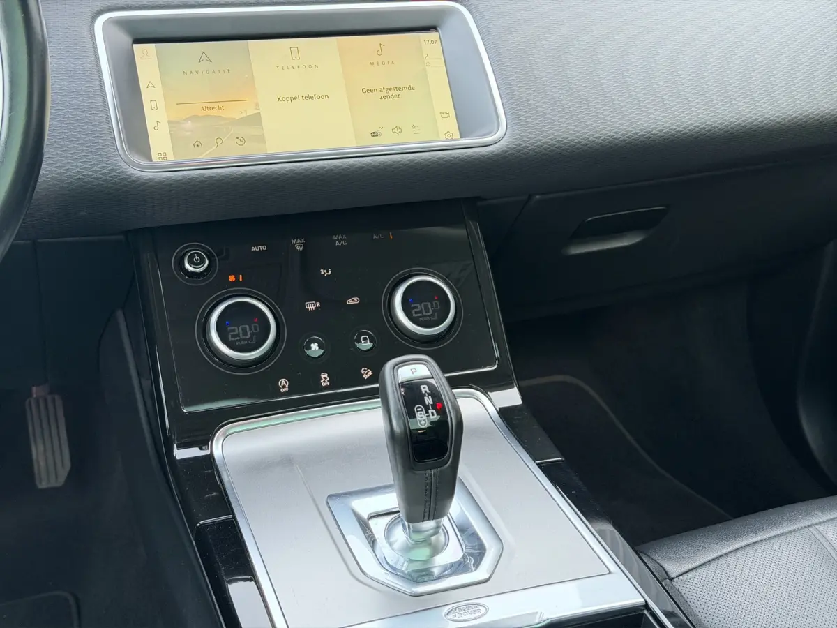1.5 P300e AWD SE 309 PK Panoramadak | Volleder | 360 Camera | Elektrische stoel | | 18" Velgen | Apple Carplay/Android Auto|telefoonintegratie premium | Cruise control