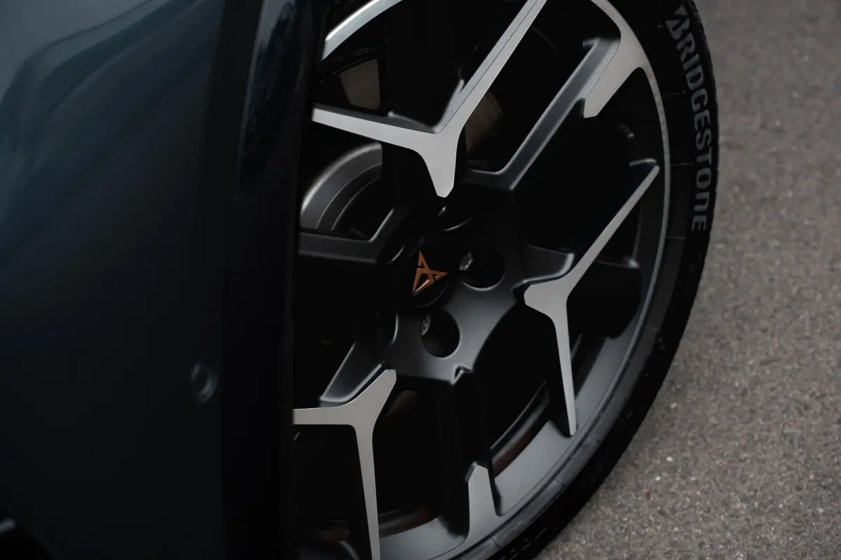 1.5 TSI e-Hybrid 272 PK VZ Performance Trekhaak | 360 Camera | Sennheiser | Panoramadak | Leder interieur | 19"