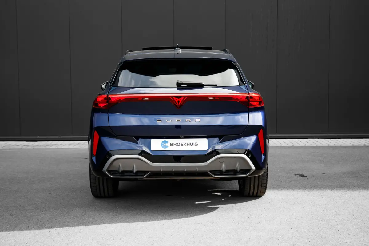 1.5 TSI e-Hybrid 272pk VZ Performance | Leder | Panoramadak | Trekhaak | 360 Camera | Sennheiser | 20"