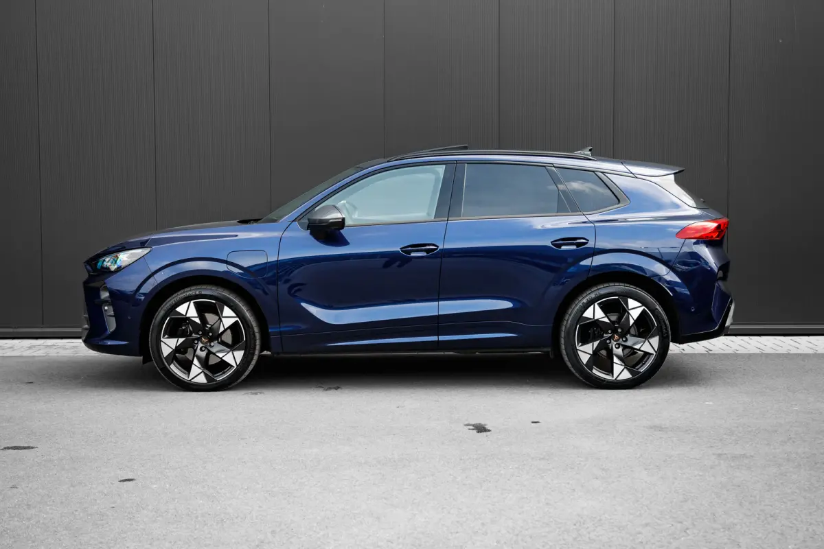 1.5 TSI e-Hybrid 272pk VZ Performance | Leder | Panoramadak | Trekhaak | 360 Camera | Sennheiser | 20"