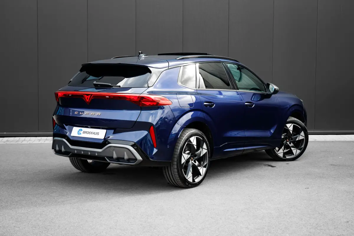 1.5 TSI e-Hybrid 272pk VZ Performance | Leder | Panoramadak | Trekhaak | 360 Camera | Sennheiser | 20"