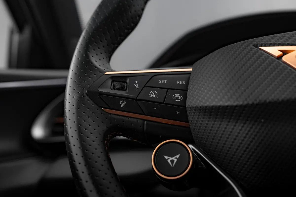 1.5 TSI e-Hybrid 272pk VZ Performance Garantie t/m 2030 | Trekhaak | Panoramadak | Sennheiser | Stuur & Stoelverwarming