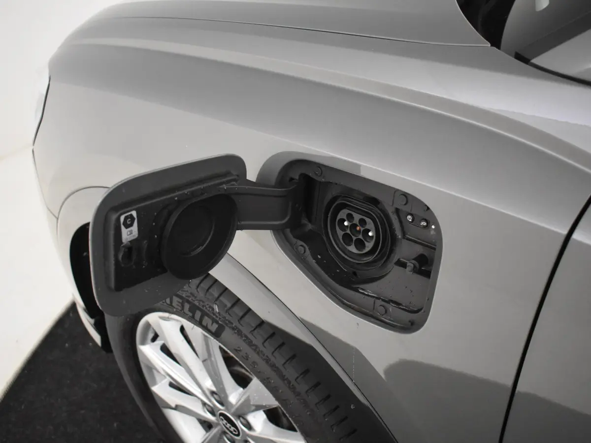 45 TFSI e S Edition 245 pk S-TRONIC/AUTO | Panoramadak | Lederen bekleding | Elektrische achterklep | Camera l Adaptive Cruise | 18" LMV