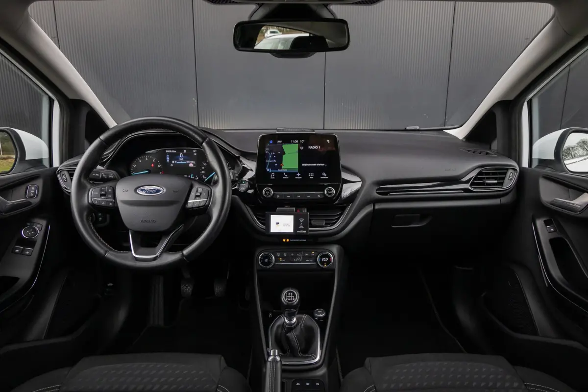 1.0 EcoBoost Titanium | 100% dealer onderhouden | Navigatie incl. bluetooth | Cruise control | Climate controle | DAB - audio