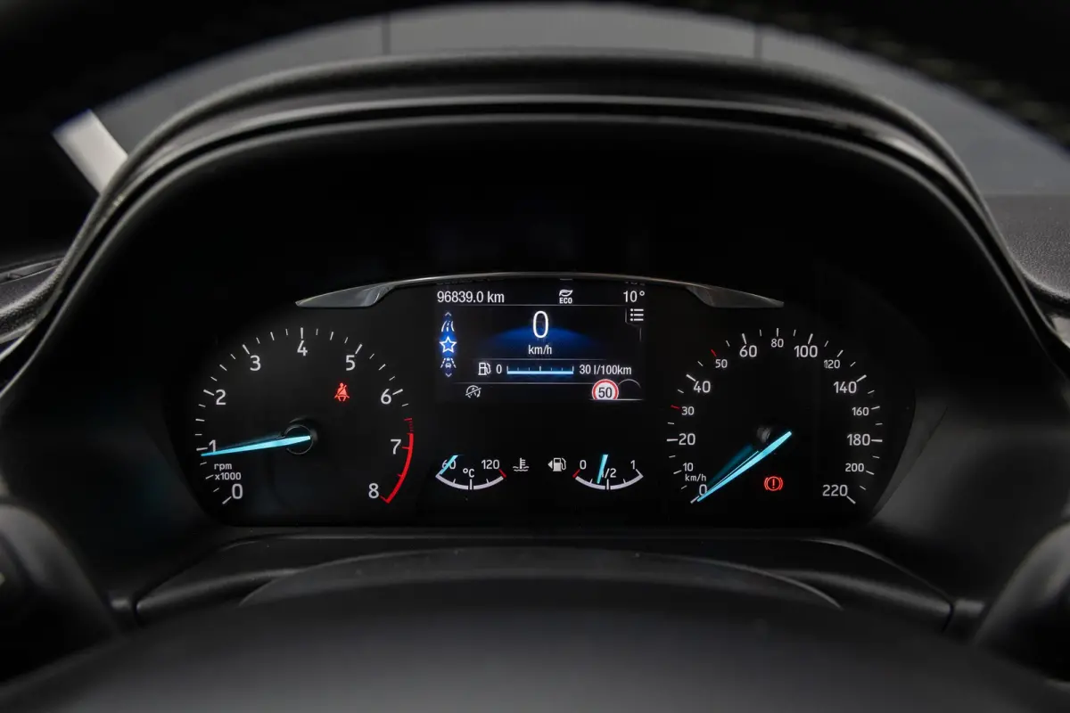 1.0 EcoBoost Titanium | 100% dealer onderhouden | Navigatie incl. bluetooth | Cruise control | Climate controle | DAB - audio