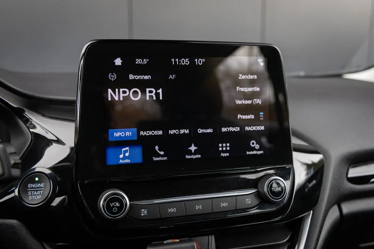 1.0 EcoBoost Titanium | 100% dealer onderhouden | Navigatie incl. bluetooth | Cruise control | Climate controle | DAB - audio