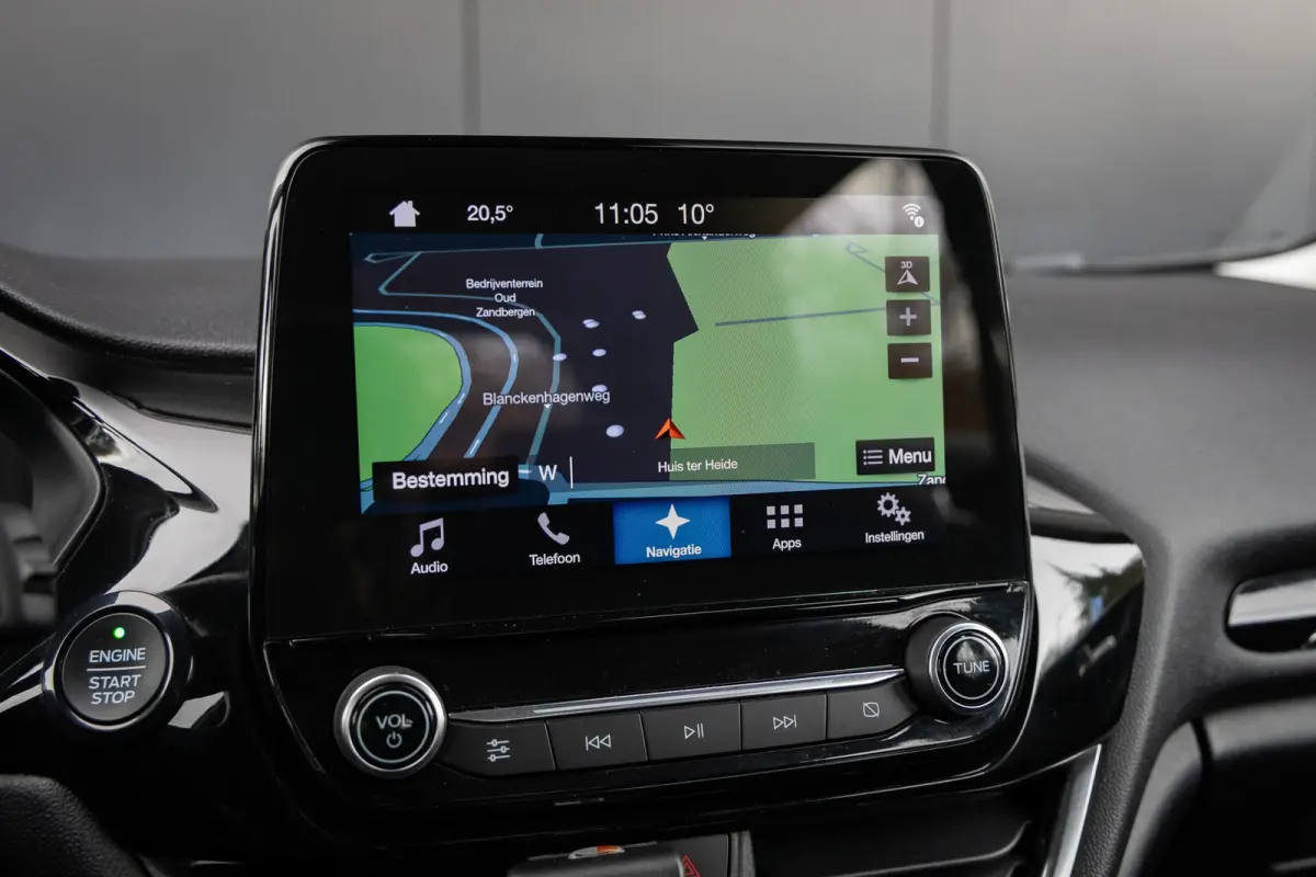 1.0 EcoBoost Titanium | 100% dealer onderhouden | Navigatie incl. bluetooth | Cruise control | Climate controle | DAB - audio