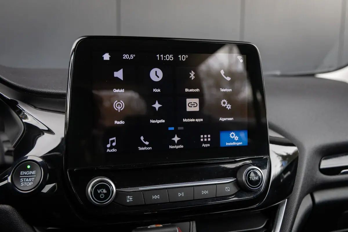 1.0 EcoBoost Titanium | 100% dealer onderhouden | Navigatie incl. bluetooth | Cruise control | Climate controle | DAB - audio