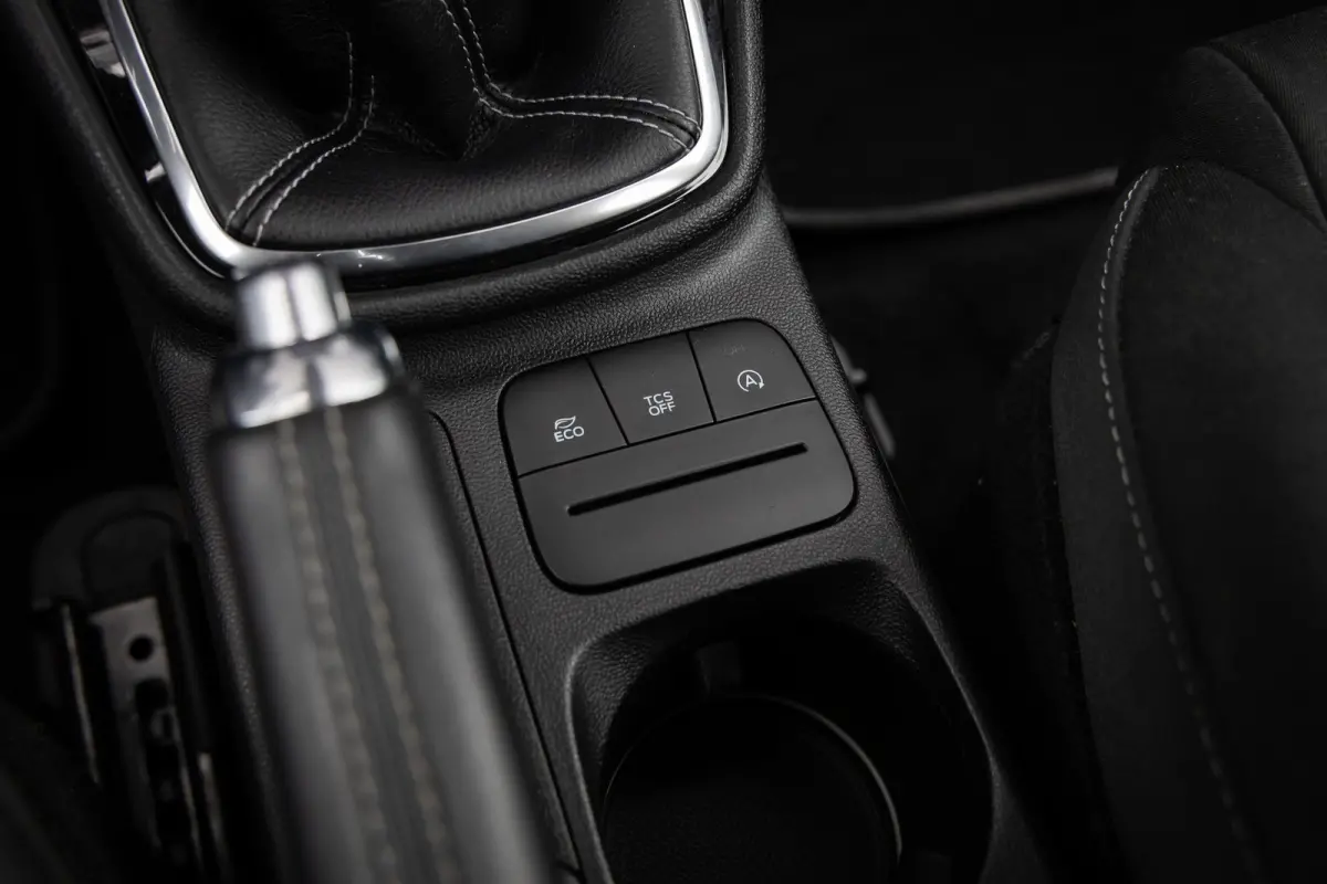 1.0 EcoBoost Titanium | 100% dealer onderhouden | Navigatie incl. bluetooth | Cruise control | Climate controle | DAB - audio