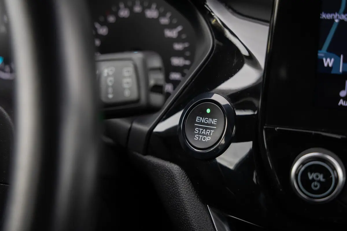 1.0 EcoBoost Titanium | 100% dealer onderhouden | Navigatie incl. bluetooth | Cruise control | Climate controle | DAB - audio