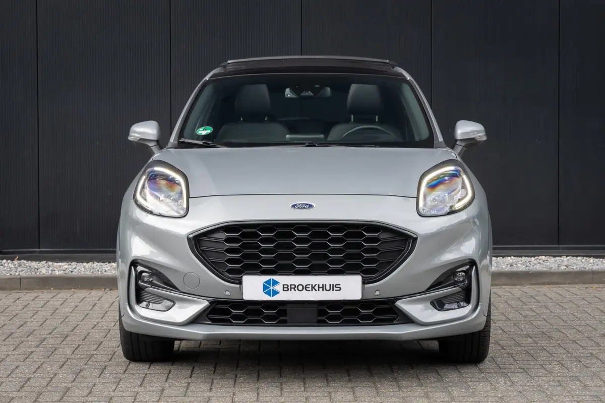 1.0 EcoBoost ST-Line X | Dealer o.h. | Panoramadak | Parkeer-camera | Winter-pack | B&O Audio | LED verlichting | 18''