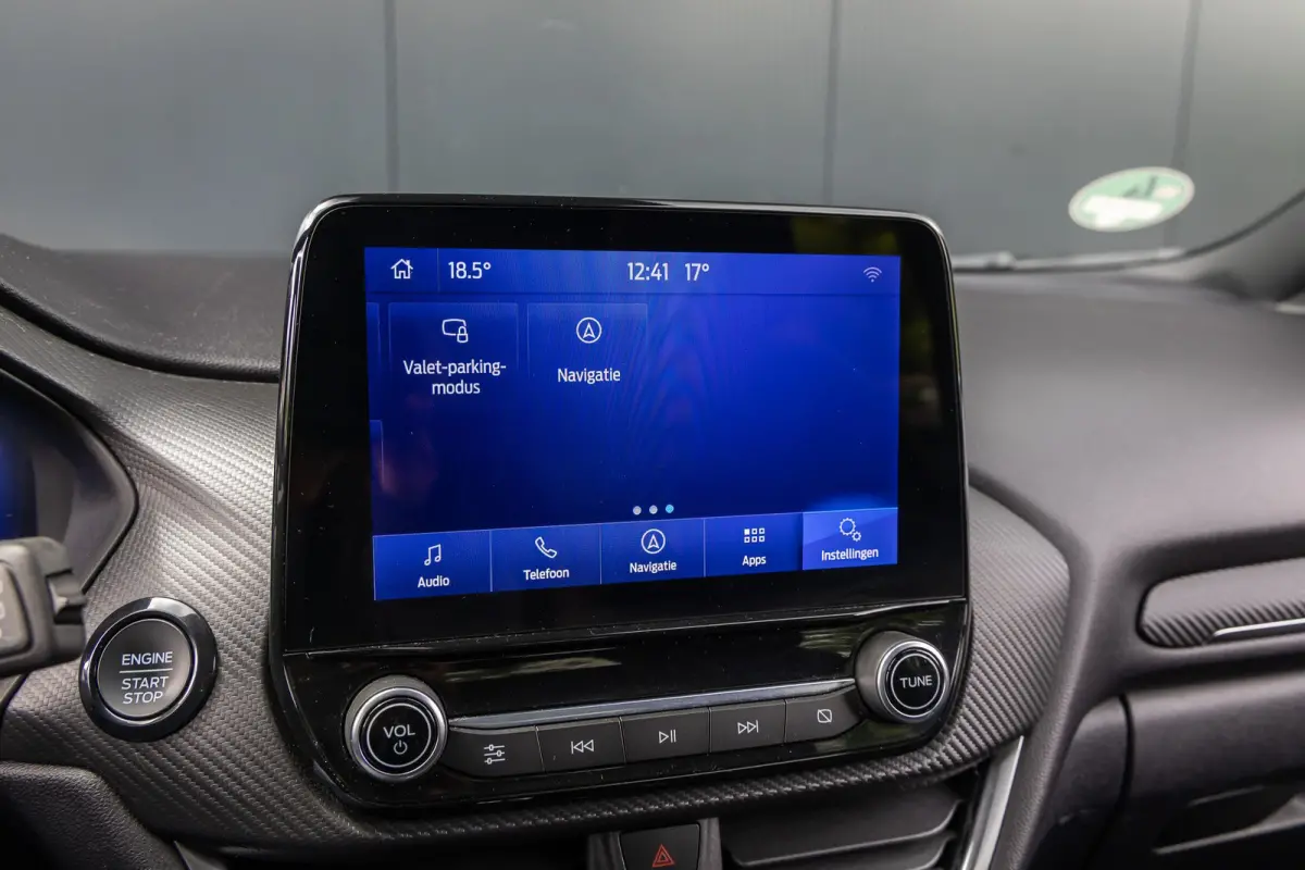 1.0 EcoBoost ST-Line X | Dealer o.h. | Panoramadak | Parkeer-camera | Winter-pack | B&O Audio | LED verlichting | 18''