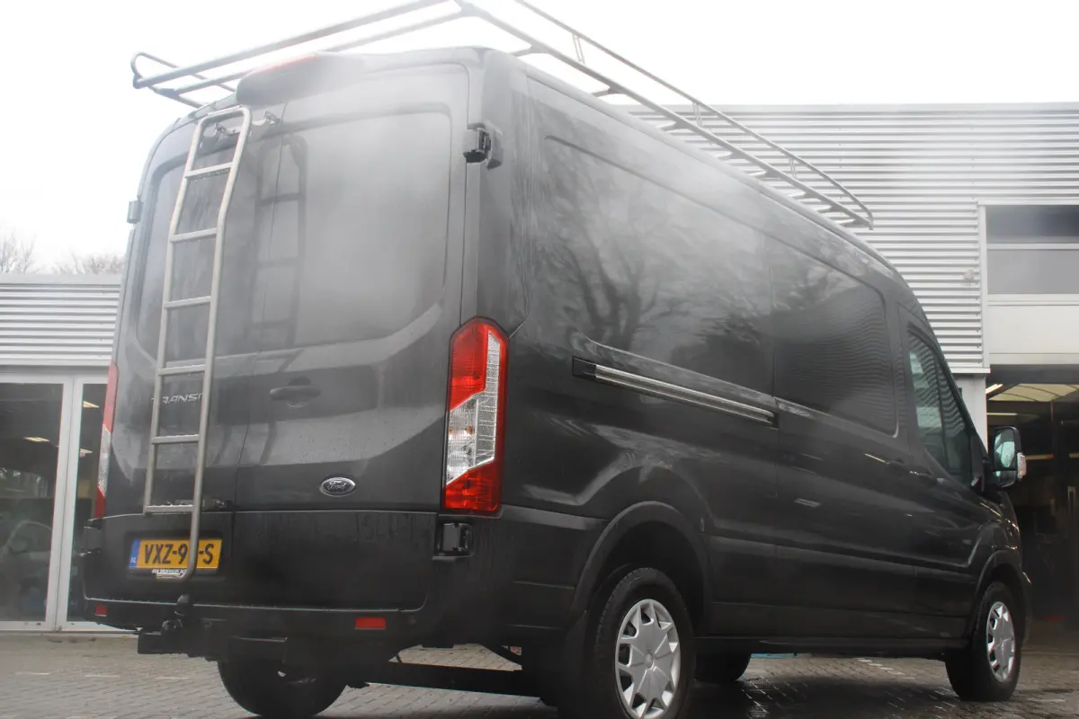350 2.0 TDCI L3H2 | ORIGINEEL NEDERLANDS! | 1 EIGENAAR! | DEALER ONDERHOUDEN! | CAMERA | RAPTOR GRILL | CRUISE | STOELVERWARMING | VOORRUITVERWARMING | TREKHAAK | TRAP | IMPERIAAL | PRACHTIG