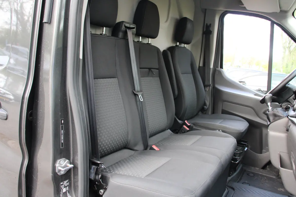 350 2.0 TDCI L3H2 | ORIGINEEL NEDERLANDS! | 1 EIGENAAR! | DEALER ONDERHOUDEN! | CAMERA | RAPTOR GRILL | CRUISE | STOELVERWARMING | VOORRUITVERWARMING | TREKHAAK | TRAP | IMPERIAAL | PRACHTIG