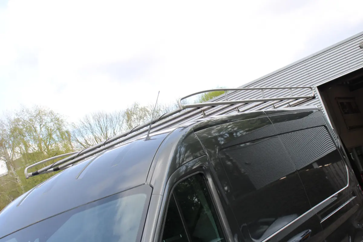350 2.0 TDCI L3H2 | ORIGINEEL NEDERLANDS! | 1 EIGENAAR! | DEALER ONDERHOUDEN! | CAMERA | RAPTOR GRILL | CRUISE | STOELVERWARMING | VOORRUITVERWARMING | TREKHAAK | TRAP | IMPERIAAL | PRACHTIG