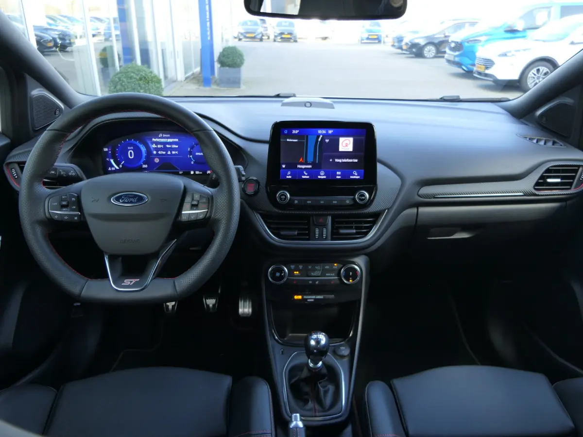 1.5 EcoBoost 200pk ST-X Ford Performance Stoelen! | B&O | Winter Pakket | Navi |