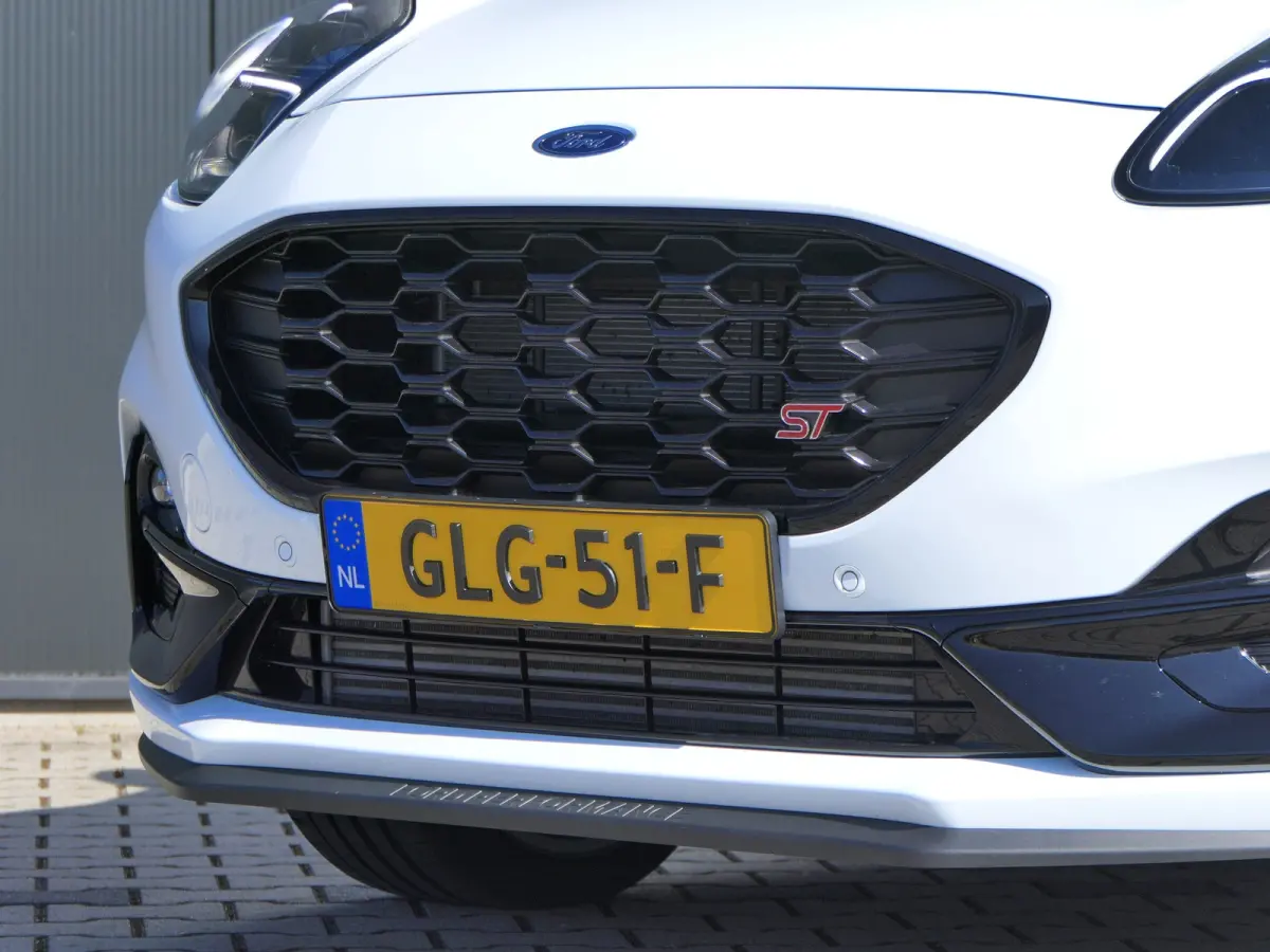 1.5 EcoBoost 200pk ST-X Ford Performance Stoelen! | B&O | Winter Pakket | Navi |
