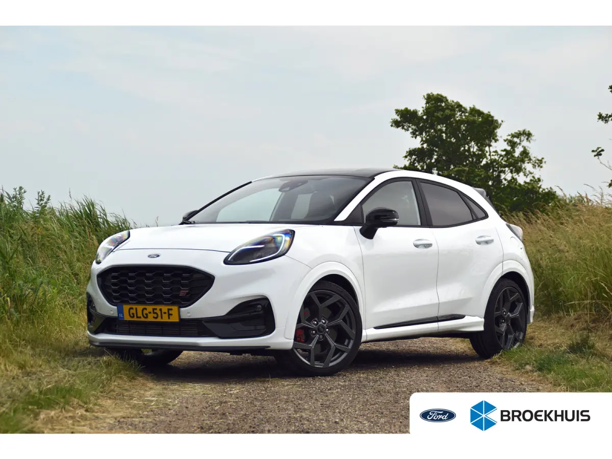 1.5 EcoBoost 200pk ST-X Ford Performance Stoelen! | B&O | Winter Pakket | Navi |