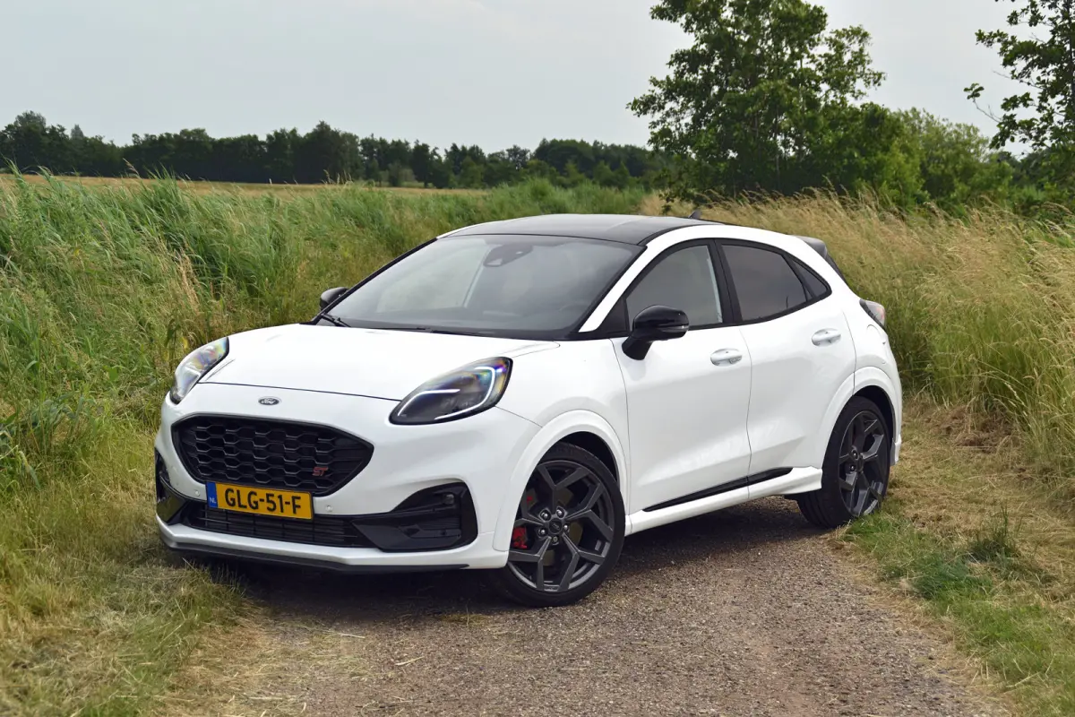 1.5 EcoBoost 200pk ST-X Ford Performance Stoelen! | B&O | Winter Pakket | Navi |
